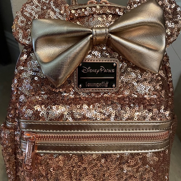 Disney Loungefly Mini Backpack Sequin Minnie Mouse w/ Crown - Picture 2 of 7